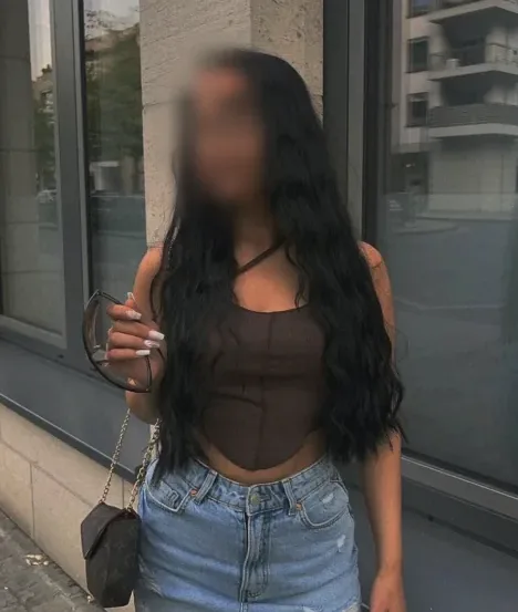 Anja, 19