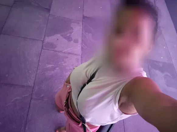 Astrid, 36