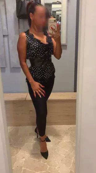 Emilia, 36