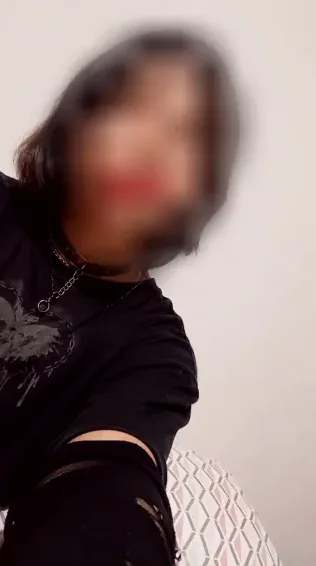 Isabella, 18