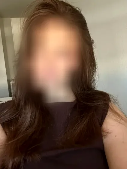 Ivana, 28