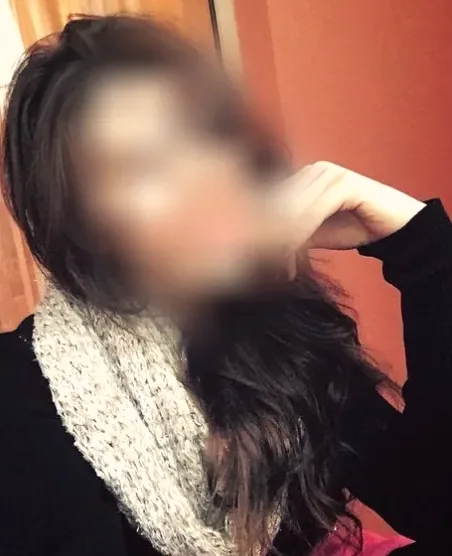 Laura, 28
