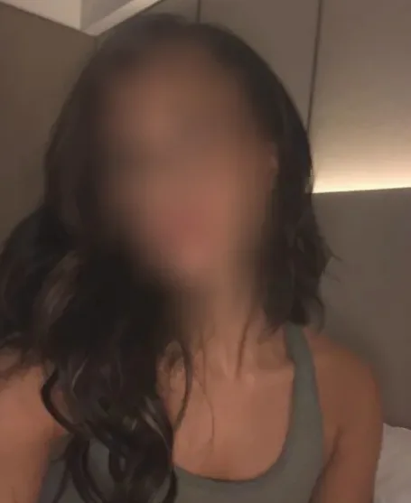Marie, 33