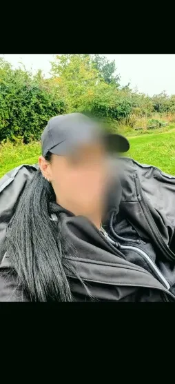 Melanie, 37