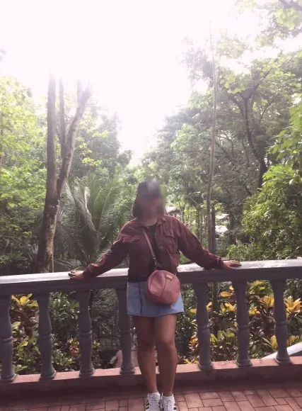 Sabine, 32